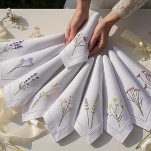 Personalized Linen Napkin with Hand Embroidered Wildflowers – Custom Table Decor for Wedding, Spring Party, Mother&#39;s Day or Rustic Gift