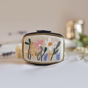 Mini Floral Embroidered Jewelry Box with Mirror, Handcrafted Linen Jewelry Storage Box, Cute Vintage Gift, Bridesmaid Gift