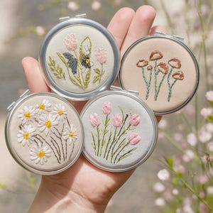 Floral Embroidered Compact Mirror – Handcrafted Pocket Mirror, Bridesmaid Gift, Wedding Favors, Vintage Makeup Mirror, Cute Gift for Her