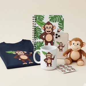 Puede incluir: Una colección de productos con temática de monos, que incluye una sudadera azul marino, una taza de café blanca, un cuaderno de espiral, un peluche, una funda para teléfono y pegatinas. Cada artículo presenta un mono de dibujos animados con una hoja verde.