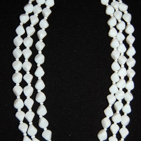 Vintage 1940's Milk Glass Triple Strand Bead Necklace Like New Condition