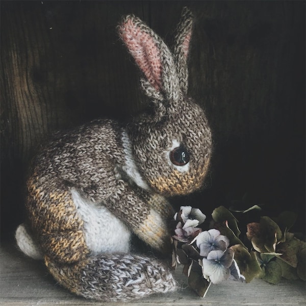 KNITTING PATTERN - Wild Rabbit