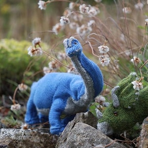 BRACHIOSAURUS -  Knitting Pattern