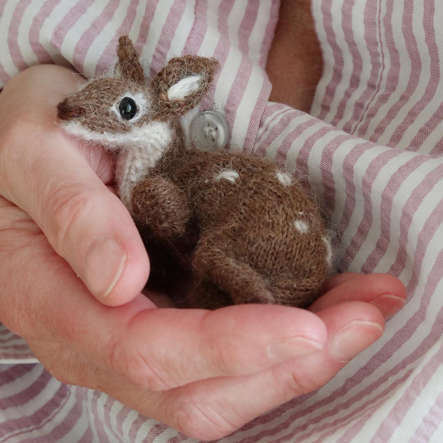 Tiny Fallow Deer - English Knitting Pattern - Etsy Israel