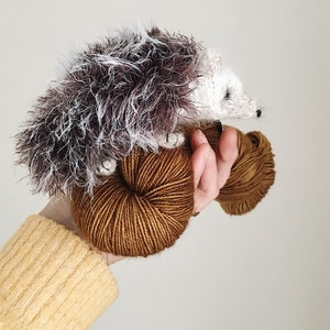 KNITTING PATTERN Hedgehog image 2