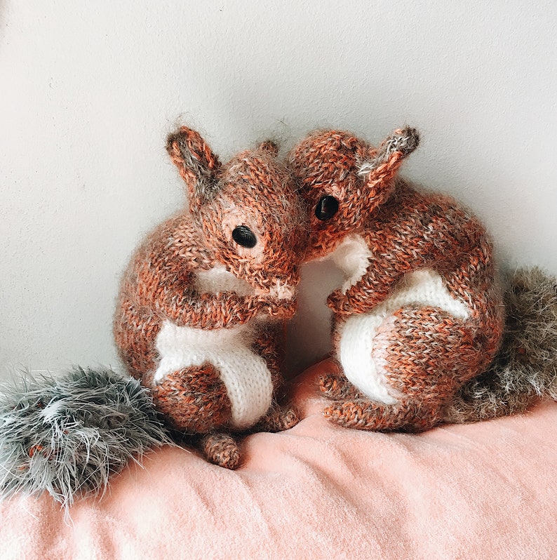 KNITTING PATTERN Red Squirrel image 8