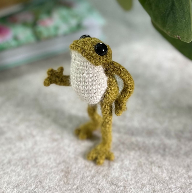 CROCHET TOAD crochet pattern image 10