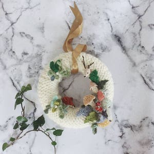 KNITTING PATTERN - Woodland Wreath