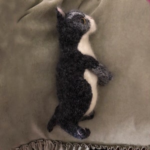 BLACK KITTEN Knitting Pattern image 9