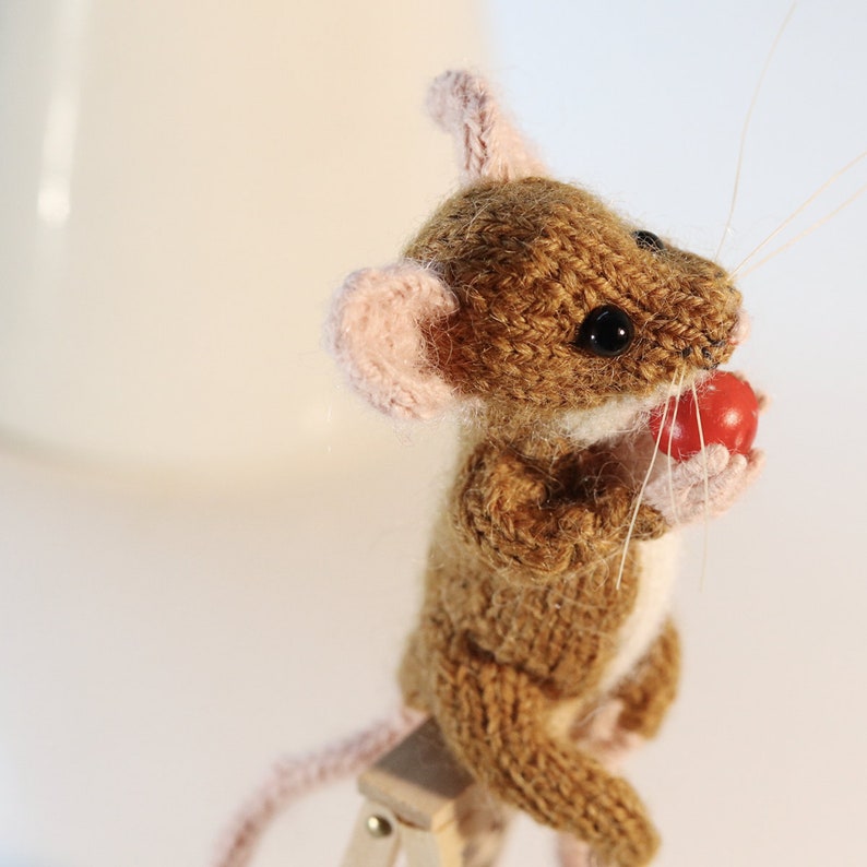 MOUSE DOLL English Knitting Pattern image 10