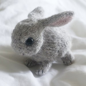 NEW Little Baby Bunny knitting pattern and video tutorial