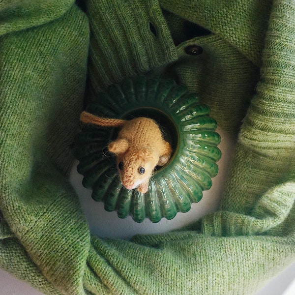 KNITTING PATTERN - Dormouse