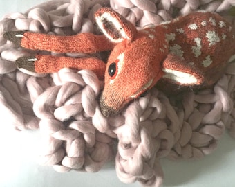 KNITTING PATTERN - Fawn