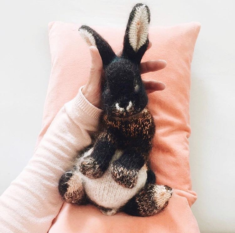 KNITTING PATTERN Black Otter Rex Rabbit - Etsy