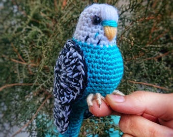 かわいい青と白のセキセイインコのぬいぐるみ - 手作りあみぐるみ