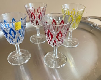 4 petits verres VMC Reims Arlequin vintage - Porto apéritif digestif - rouge bleu jaune - Made in France - Vintage Harlequin Liqueur Glasses