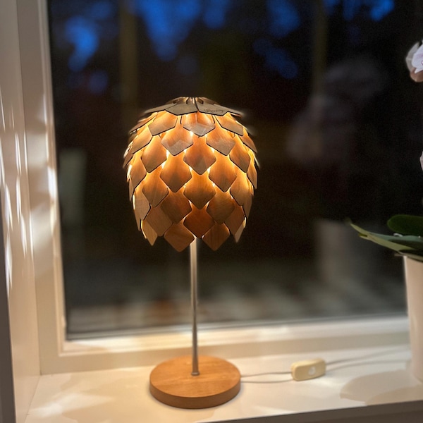 Pinecone Tischlampe SVG DXF Laser geschnitten Dateien - 21 cm Holz, MDF oder Acryl Schreibtischlampe Vorlage, E14 Lampenschirm Design, digitaler Download