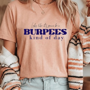 BellaCanvas® バーピーの日Tシャツ｜ワークアウトフィットネスTシャツ｜面白いジムシャツ｜モチベーションを高めるアスレチックトップ