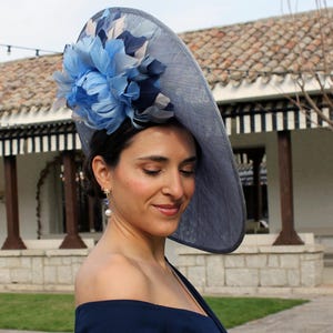 Elegante ambachtelijke schotelhoed voor bruiloften, Royal Ascot, Derby, Melbourne Cup, hoofdtooien