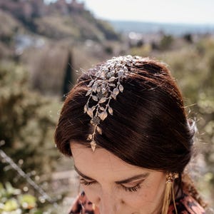 Elegant Leaf Headpiece: Handmade Wedding Hair Accessory with Black Accents image 10