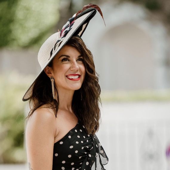 Stylish Feather Fascinator for Horse Racing Events - Etsy