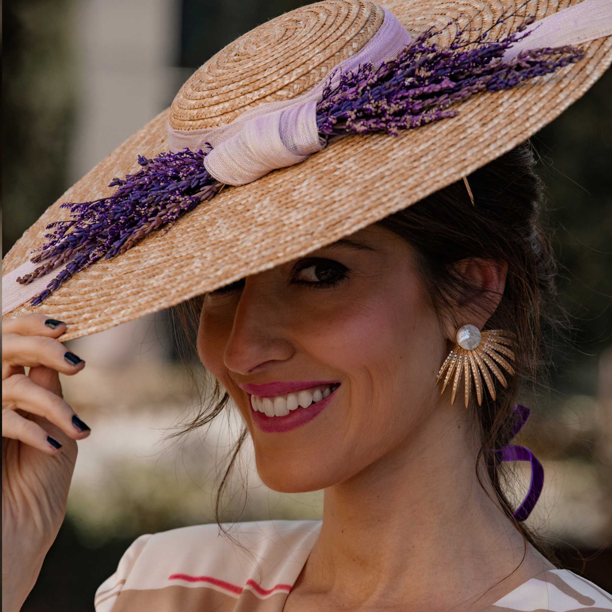 Handcrafted Lavender Floral Wide-brim Straw Hat for Wedding  display picture 3