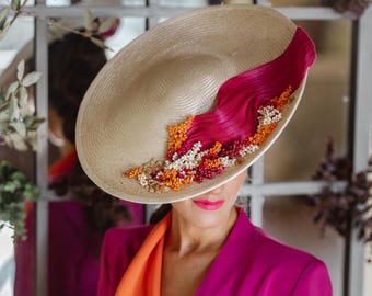 Elegant Pamela Hat With Preserved Flowers for Weddings  display picture 3