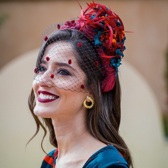 Elegant Red Ruched Fascinator Headband With Preserved  display picture 3