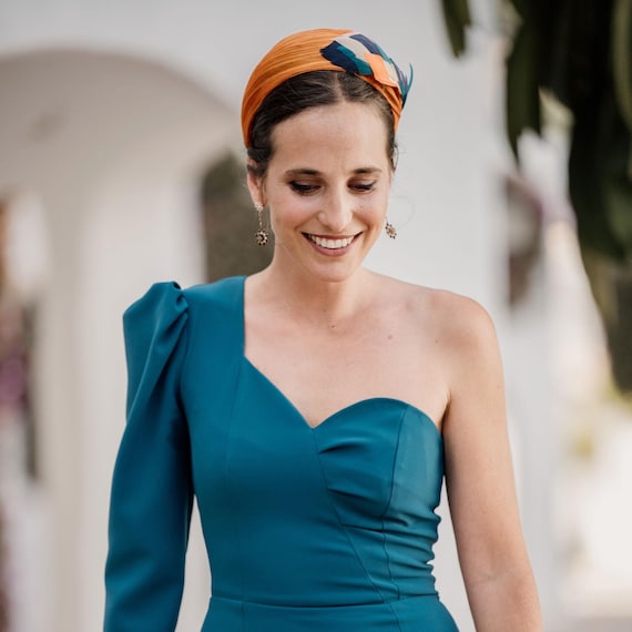 headband with formal dress Elegant Feathered Veil and Embellishments for Wedding Guest or Bridesmaid green maxi bodycon dress