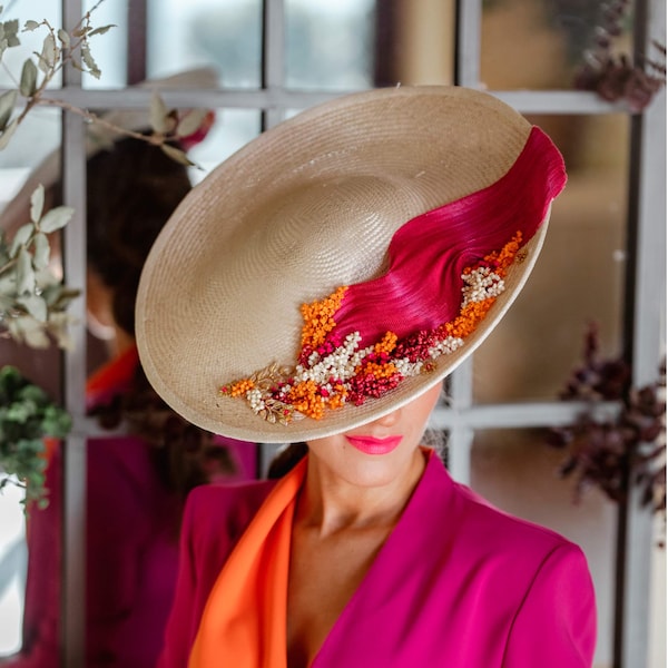 Modern fascinator hat for women. Wedding guest hat. Kentucky derby hat. Floral handmade headpiece. Bridal hat or race hat. Hatinator