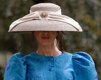 Sun hat for weddings. Natural straw hat. Derby hats for women. Melbourne Cup. Artisan.