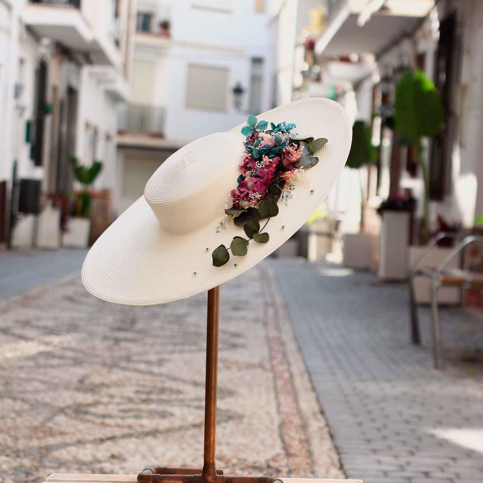 Elegant Pamela Hat With Preserved Flowers for Weddings  display picture 1