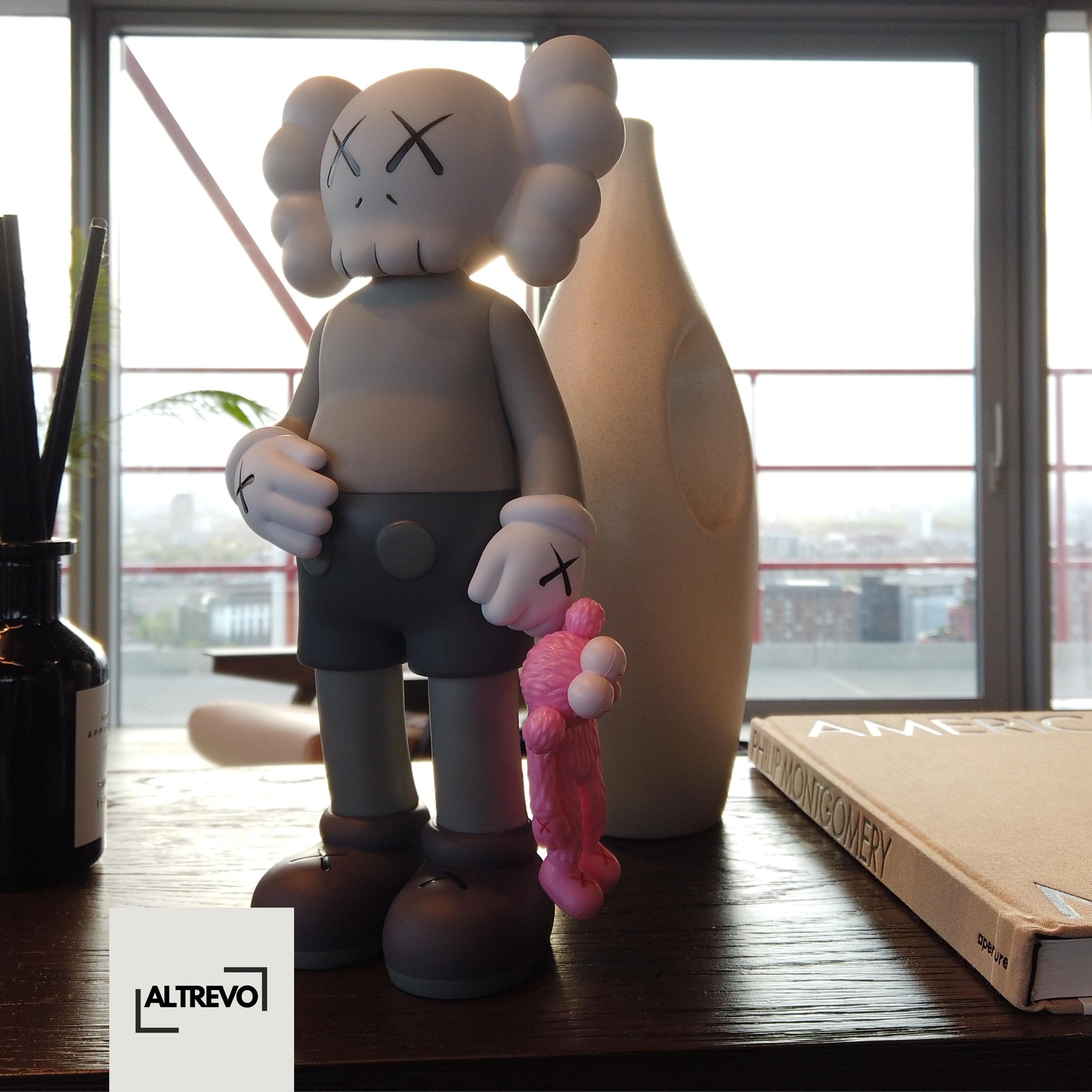 Kaws figures - Etsy 日本