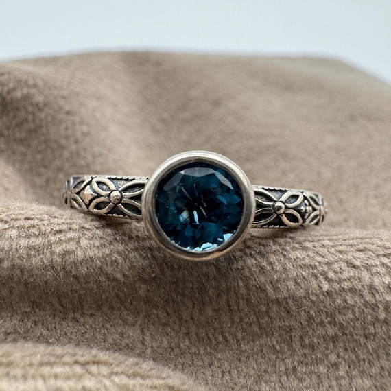 Brilliant Blue Sterling silver stackable solitair… - image 8