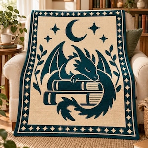 Schema per coperta all'uncinetto con mosaico di drago addormentato e libri (PDF)