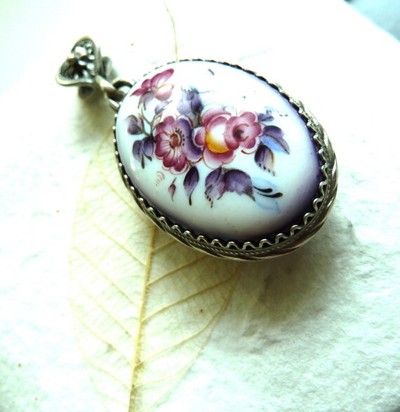 RARE Soviet Enamel Flower Pendant 1950s - image 3