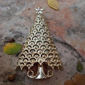 Vintage Christmas Tree Brooch Signed Tanger image 1