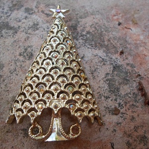 Vintage Christmas Tree Brooch Signed Tanger image 4