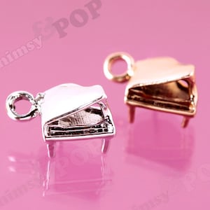 Gold or Silver Tone Piano Charm, Pianist Musical Charm, Miniature Piano Charm, Piano Pendant, 17mm x 11mm (1-4C)