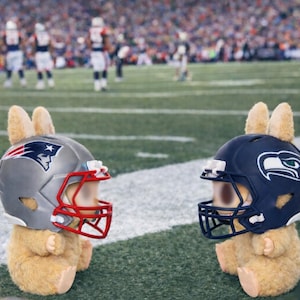 Casque de football NFL imprimé en 3D Chiefs, Eagles, Patriots, 49ers, Broncos, Seahawks, Béliers pour poupée monstre monstre en peluche de 17 à 20 cm