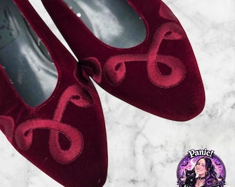 Vtg Italian Leather Velvet Heels Women 7M Burgundy Romantic Gothic Whimsygoth