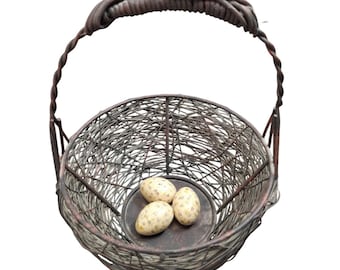 Vintage Rustic Woven Metal Wire Bird Nest Basket with 3 Speckled Eggs Farm Decor