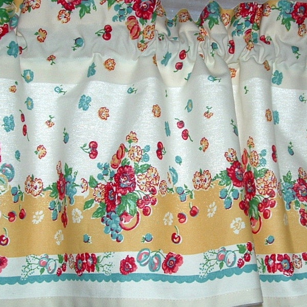 GARDEN FLORAL Cottage Core Valance Cotton 52 x 13  Retro KITCHEN 1940s Tablecloth Look Print