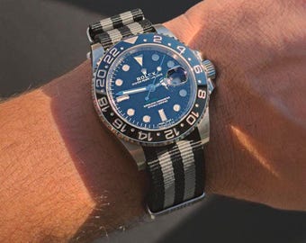 織りナイロン製腕時計ストラップ：20～22mm - ブラッシュドステンレススチール - ジェームズ・ボンド スペクターカラー