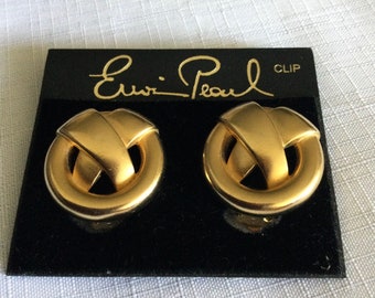 Vintage Signed ERWIN PEARL Clip On Earrings ~ Classic Polished Brushed Gold “X” in Circle ~ On Original Card