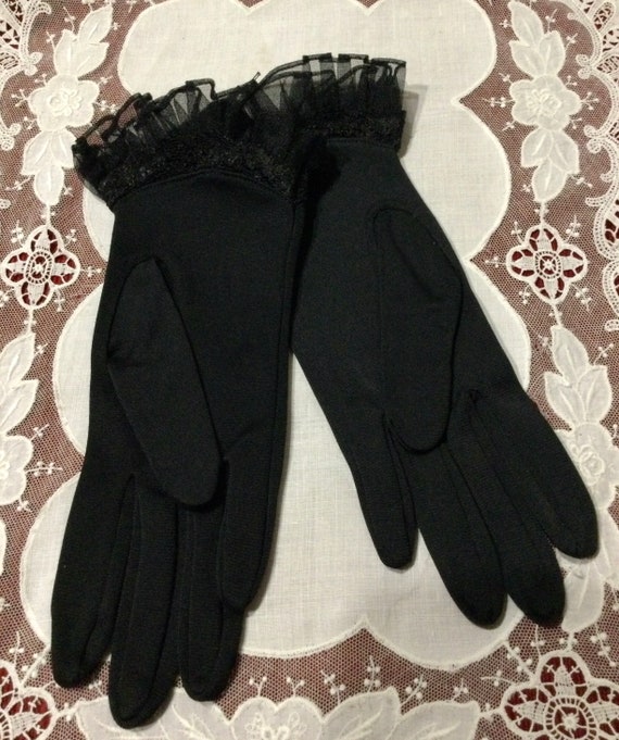 Vintage 1950’s 1960’s Nylon Stretch Gloves w/ Pre… - image 1