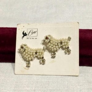 1950’s Vintage Coro Scatter Pin Set ~ French Poodles with Pearl Stones ~ Original Card