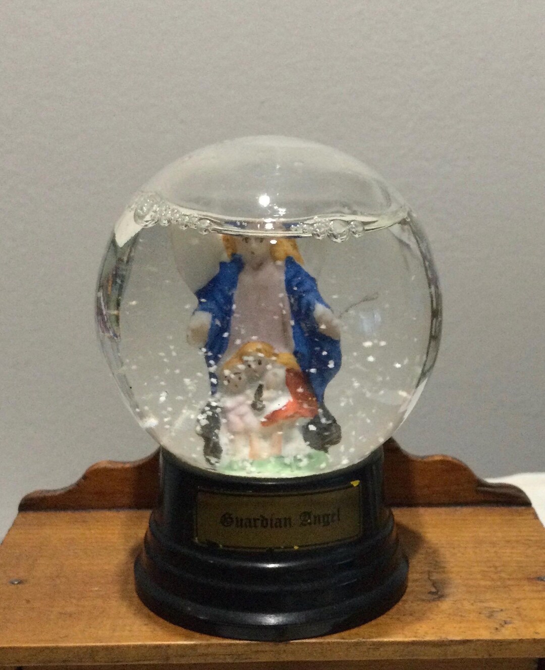 希少なヴィンテージガラス製スノードーム、ペイントされた素焼きの守護