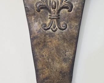 Large Vintage Fleur-de-Lis Metal Wall Pocket Sconce Planter Antique Bronze & Gold Distressed Finish
