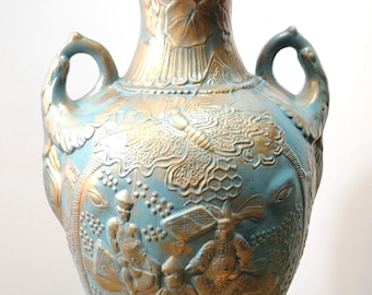 Vtg Chalkware Palace Urn Large Chinoiserie Covered Hollywood Regency Peacock Blue & Gold Ginger Jar